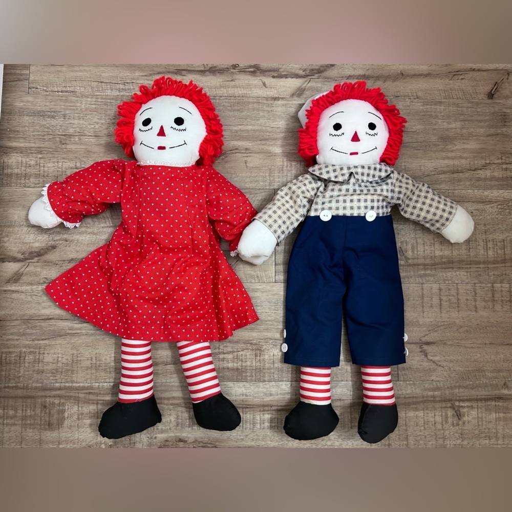 Vintage Raggedy Ann and Raggedy Andy doll set embroidered I Love You heart